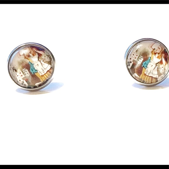 10/$10Alice in Wonderland glass front earrings, 12mm New - Picture 8 of 12